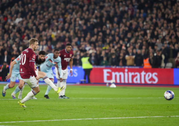 Kocka Outare koja se nije isplatila: Vest Hem preko penala do četvrtfinala FA Kupa