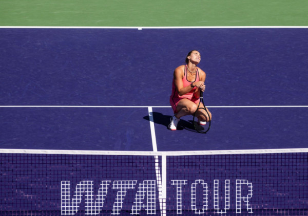 (VIDEO) Rutiniranje: Sabalenka preslišala Japanku za četvrtfinale Indijan Velsa