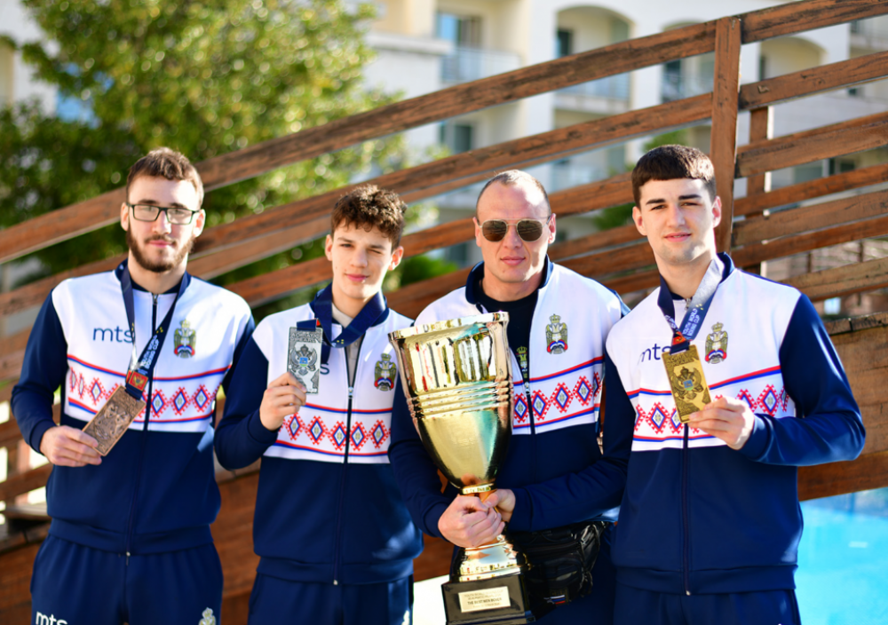 Mladi bokseri Srbije