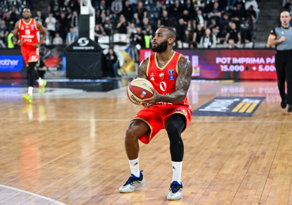 Crvena zvezda bije važnu evroligašku bitku sa Fenerbahčeom: Na muci se poznaju junaci