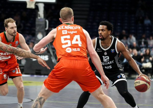 (UŽIVO) Partizan igra protiv Cedevite (20:22): Crno-beli dobri tek u finišu prve četvrtine