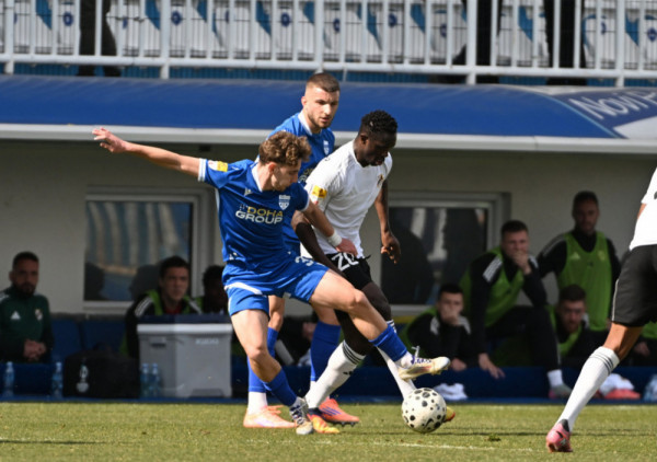 (VIDEO) Golovi, crveni, prekid, uvrede sa tribina i na kraju remi: Čukarički sa igračem manje stigao do boda protiv Novog Pazara