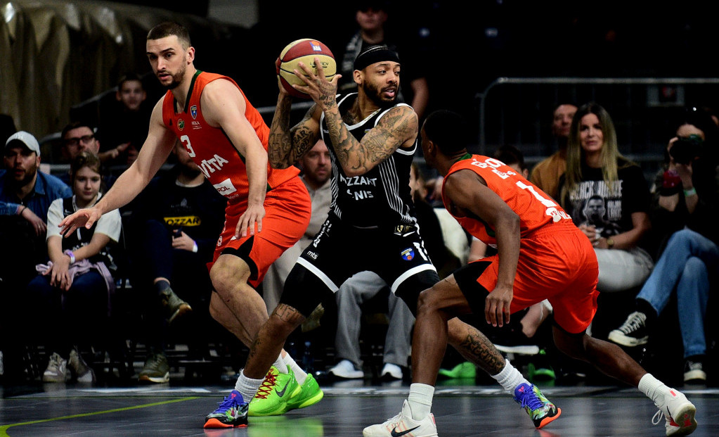 Karlik Džons doneo je noivu dimenziju u igri Partizana