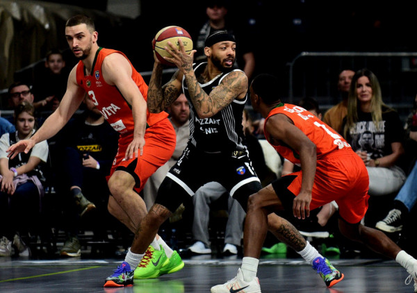 Partizan za čast i grb, Dubai za plej-in u Evroligi