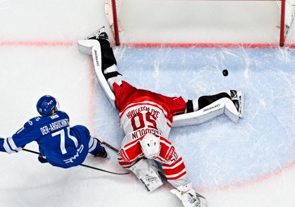 (VIDEO) Neviđena magija ruskog hokejaša i gol godine u KHL ligi