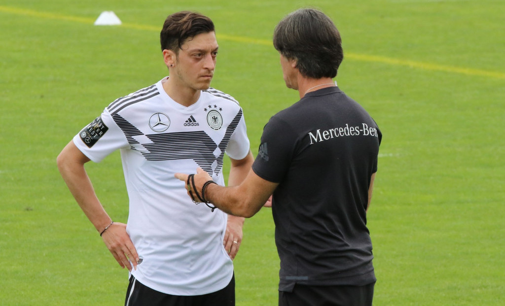 Joakim Lev i Mesut Ozil