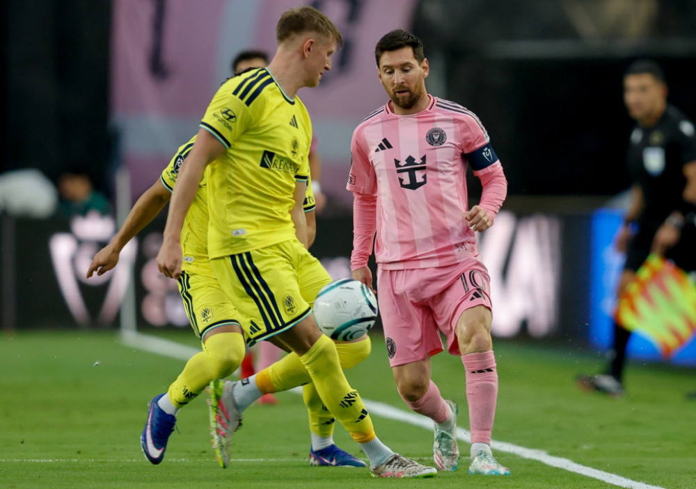 Lionel Mesi, fudbaler Majamija, na meču sa Nešvilom