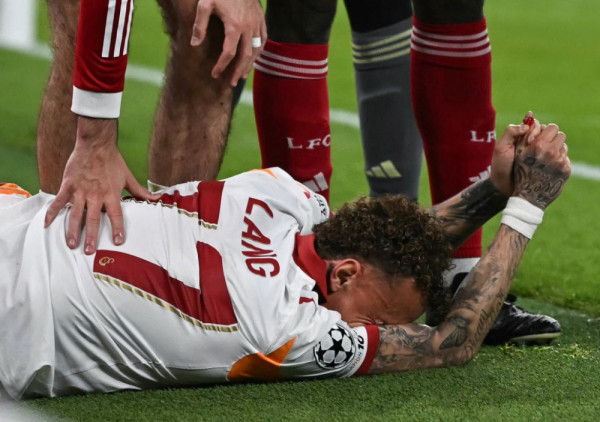 (FOTO) Posle jezive povrede Langa, Galatasaraj preti tužbom Liverpulu