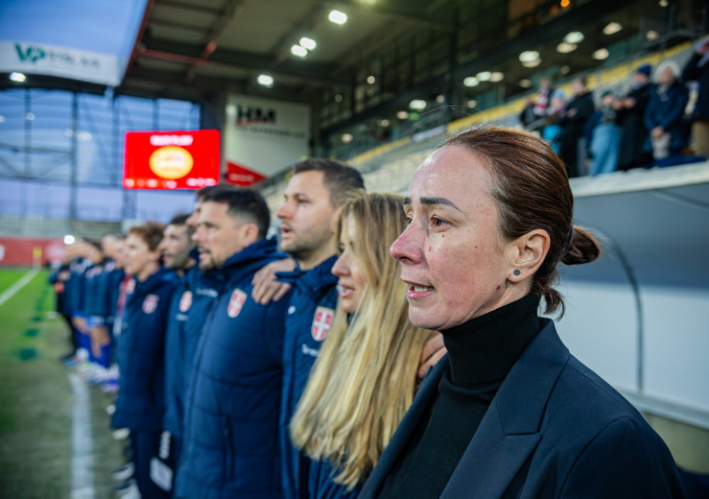 Lidija Stojkanović, selektorka ženske fudbalske reprezentacije Srbije, sa saradnicima