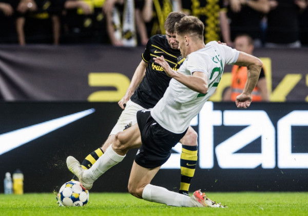 FIFA stopirala promenu dresa: Krpić ostaje opcija za Srbiju