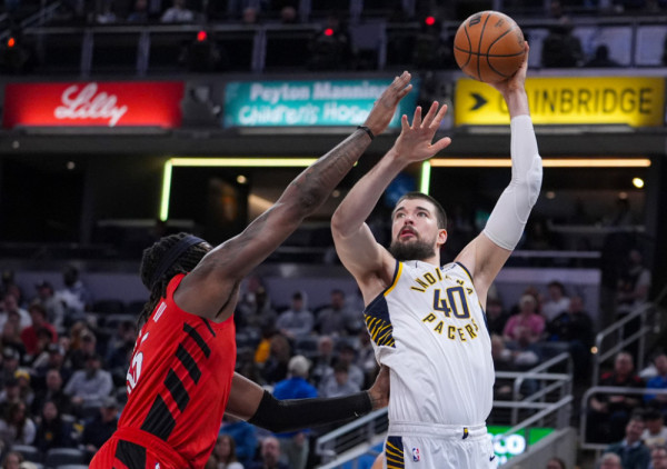 (VIDEO) Peh nakon samo pet mečeva: Ivica Zubac završio sezonu