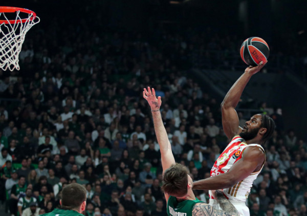 (UŽIVO,VIDEO) Panatinaikos - Crvena zvezda: Odlična Zvezda vodi u Atini!