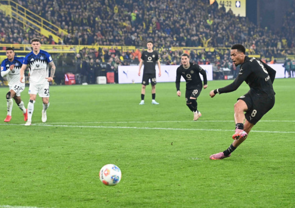 (VIDEO) Kakav preokret Dortmunda: "Milioneri" od 0:2 do 3:2 srušili HSV u spektaklu na "Vestfalenu"