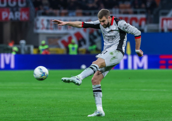 Pavlović u Top 3 defanzivca Serije A, Alegri oduševljen Srbinom: Ima dušu i karakter