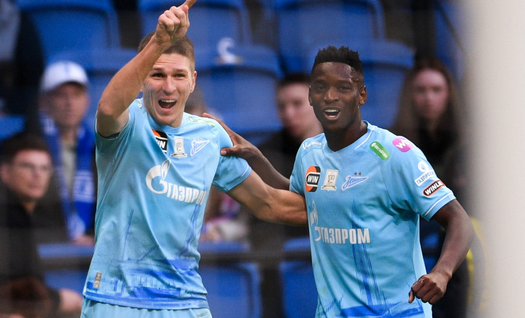 Alekandar Sobolev i Džon Duran slave gol