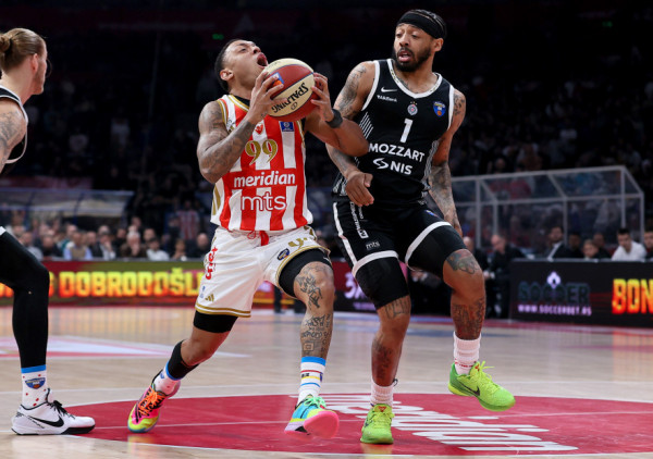 (UŽIVO) Crvena zvezda - Partizan (2/4): Poluvreme! Crno-beli blago vode