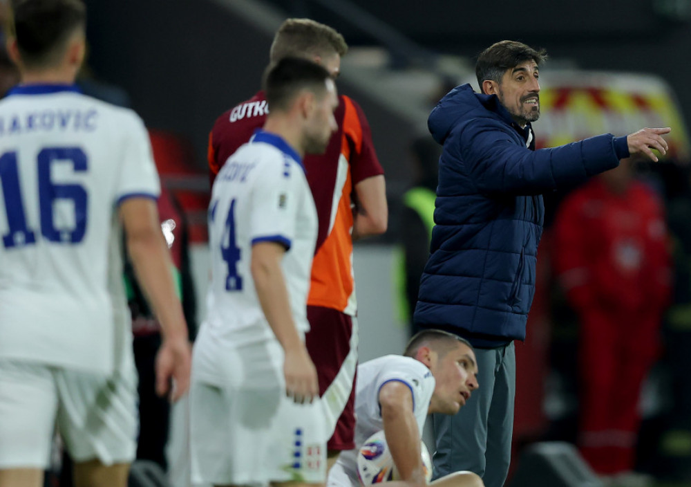 Veljko Paunović, fudbalski selektor Srbije, na meču naše reprezentacije