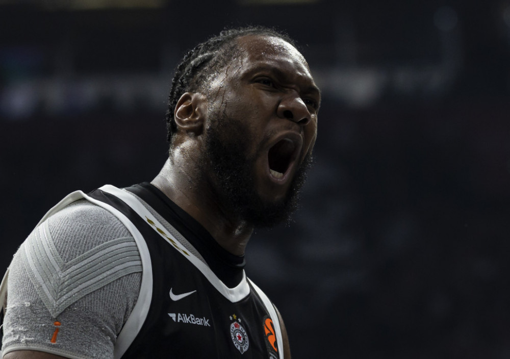 Bruno Fernando, centar Partizana