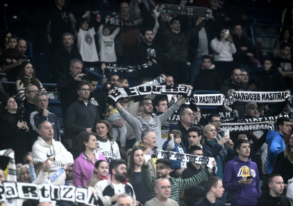 Grobari, gde ste? Navijači Partizana "digli ruke" od kluba