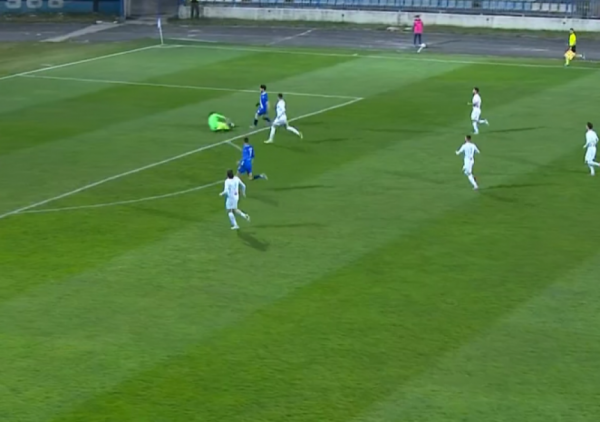 (VIDEO) Igrači Sutjeske i Budućnosti stali za Delija: Prvi meč "trijagonala" pripao Sutjesci