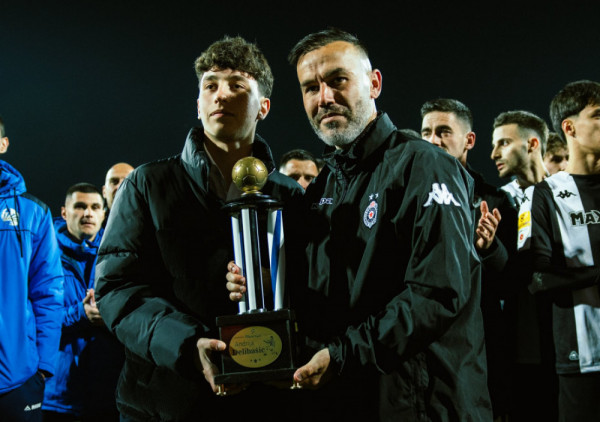 (VIDEO) Partizan pobednik prvog memorijalnog turnira "Andrija Delibašić": Natho uručio trofej Delibašićevom sinu