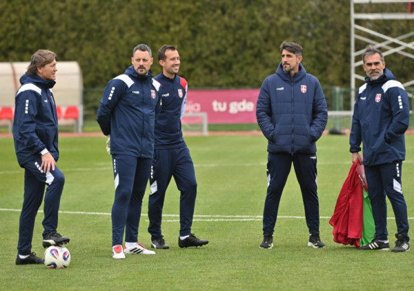 Paunović presekao: Ovih 11 fudbalera kreće u napad na Špance?