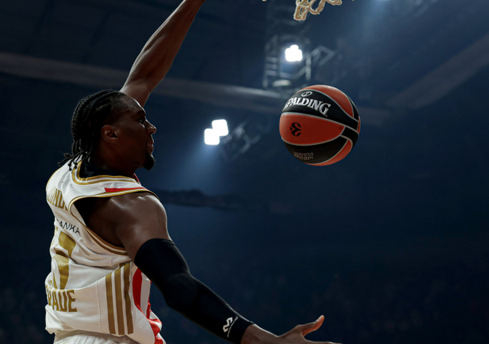 Ebuka Izundu, košarkaš Zvezde