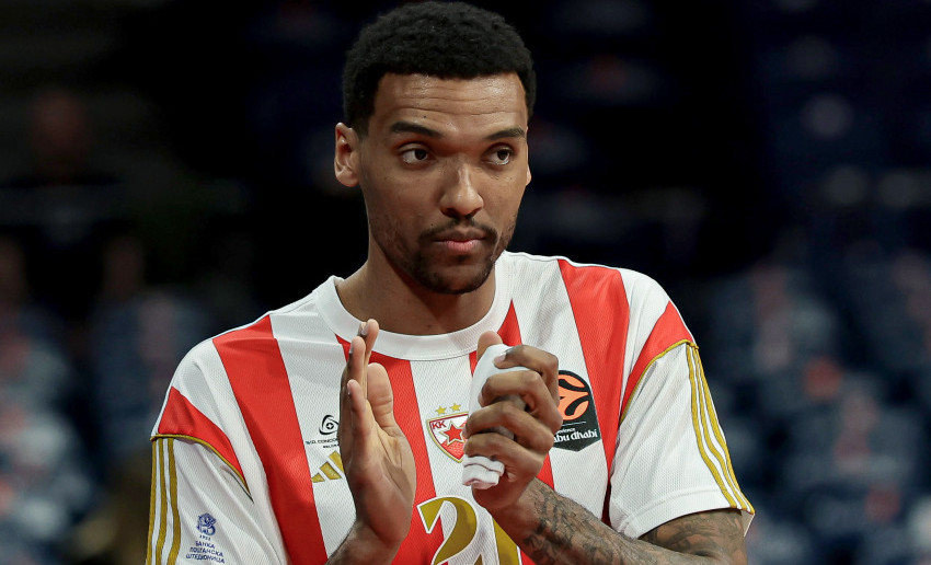 Džoel Bolomboj čeka novi dres