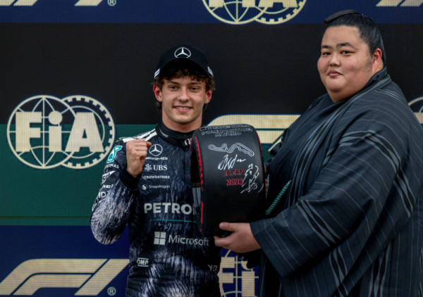 Golobradi Italijan može postati prvi vozač Formule 1, sa dve pobede... : Mercedesov klinac juri rekord