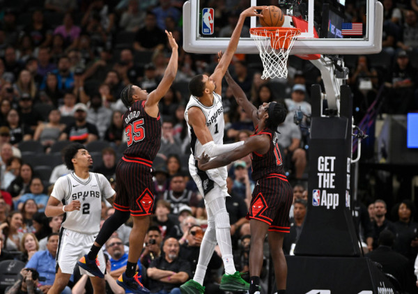 Vembanjama dominirao i stigao do ozbiljnog rekorda: Sparsi lako sa Čikagom