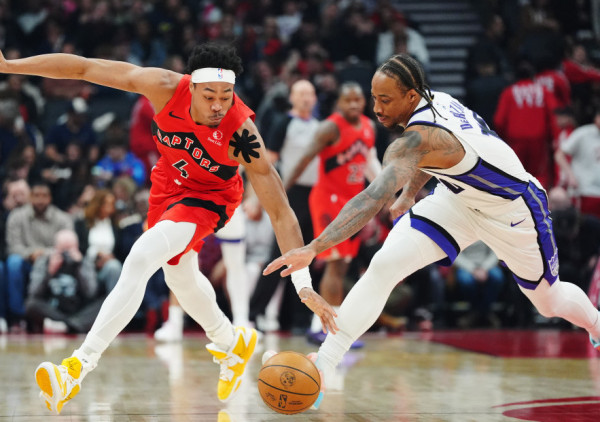 (VIDEO) Derouzen potopio bivši tim: Blamaža Toronta u borbi za plej-of