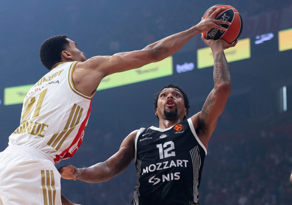 (UŽIVO) Crvena zvezda - Partizan (4/4): Crno-beli u ubedljivoj prednosti