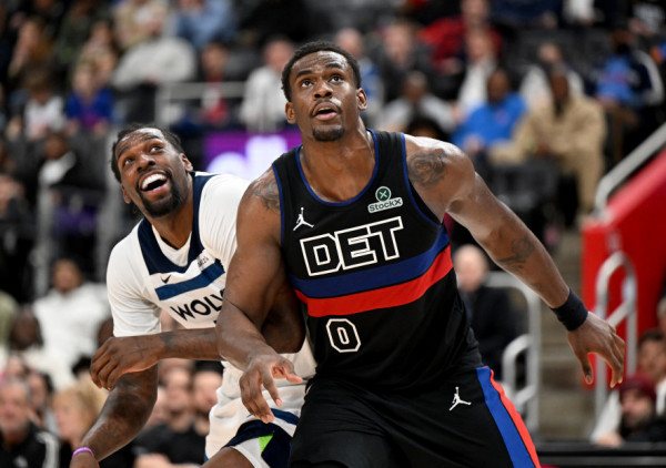 (VIDEO) Detroit slomio Minesotu u završnici: Dženkins i Djuren vodili Pistonse