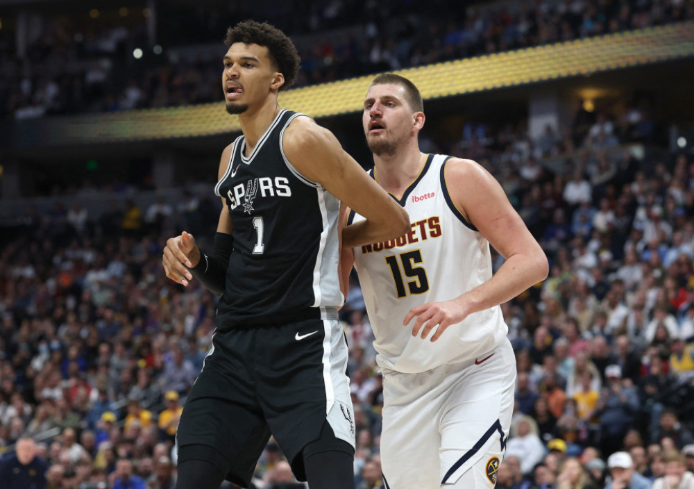 Nikola Jokić i Viktor Vembanjama