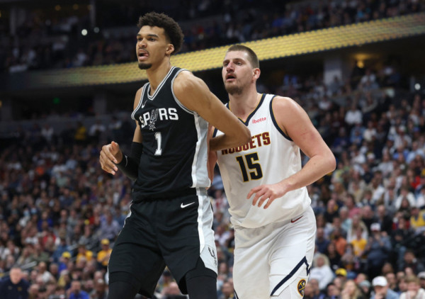 (VIDEO) Vembanjama raskrvario Jokića: Sudije ostale neme