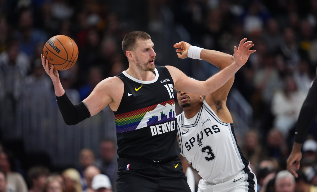 Nikola Jokić i Viktor Vembenjama