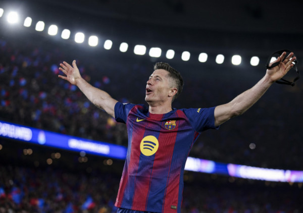 Barselona kuca na vrata odbrani titule: Levandovski doneo trijumf u derbiju sa Atletikom na kom su pucale varnice