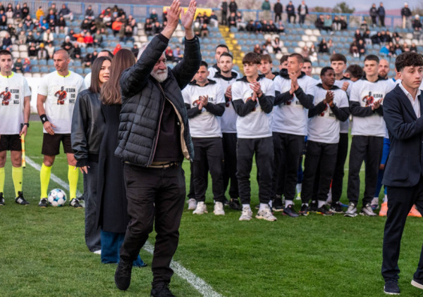 Porodica Andrije Delibašića prihod sa Memorijala donirala Omladinskoj školi Sutjeske i bivšim asovima "plavih"