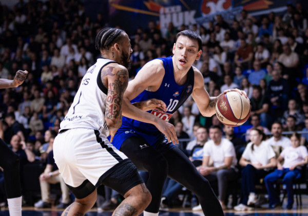 (UŽIVO, VIDEO) Budućnost - Partizan: Nervoza prošla, trojke na obe strane