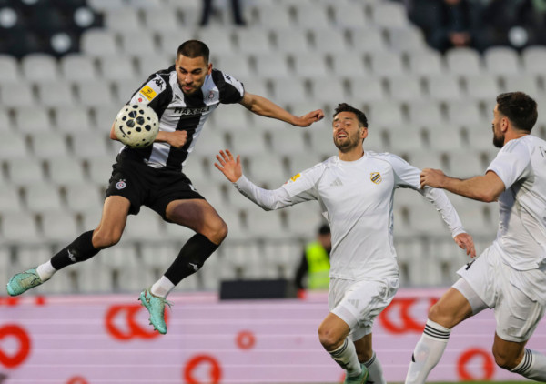 (UŽIVO, VIDEO) Partizan - Čukarički (0:0): Domaćin je bolji, ali... Rastrzana igra u Humskoj
