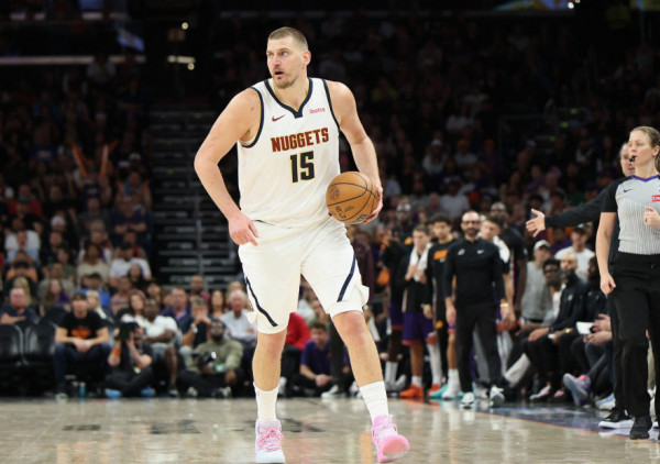 (VIDEO) Magični dodir: Nikola Jokić protiv stare mušterije