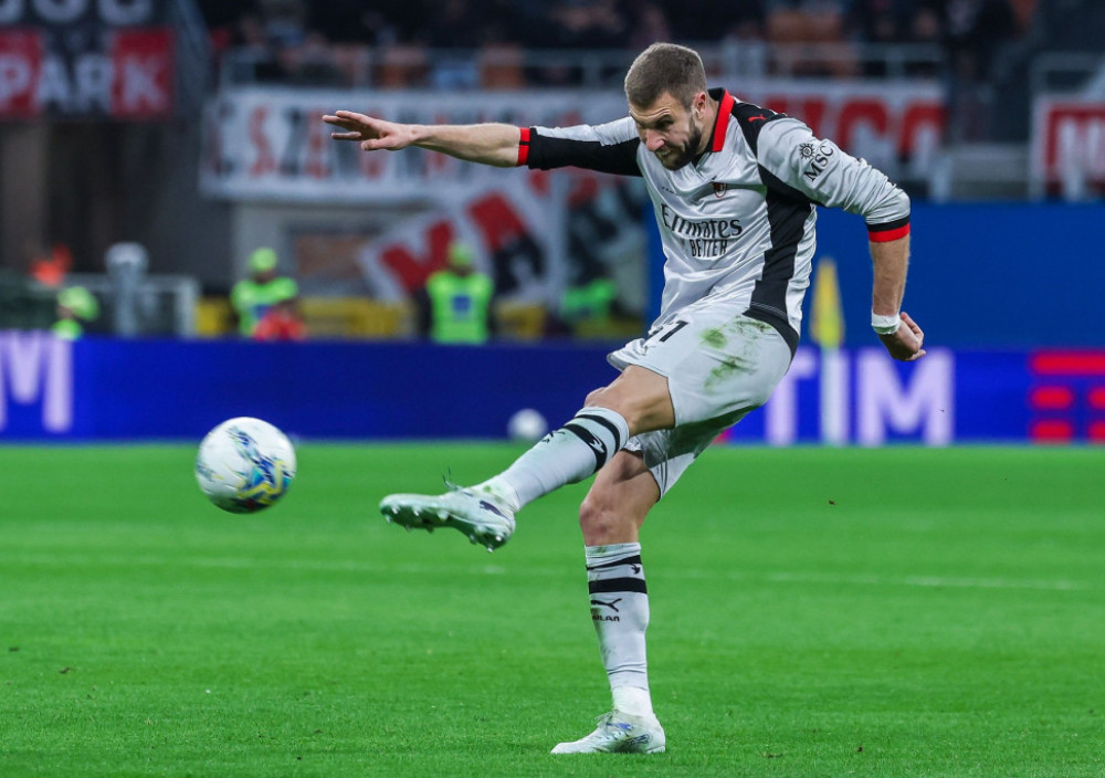 Strahinja Pavlović, fudbaler Milana