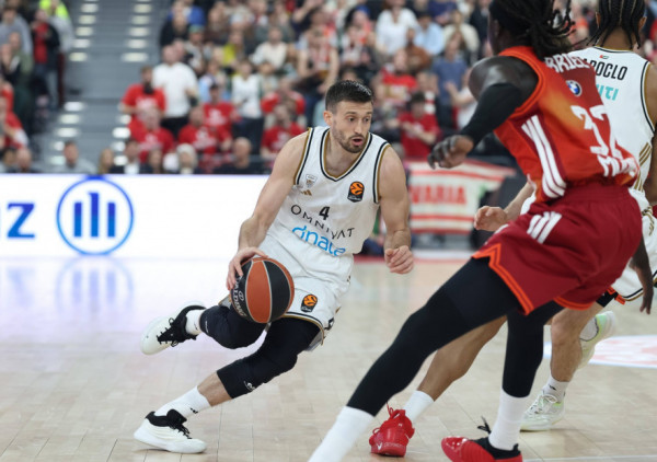 (VIDEO) Kaunas zanemeo: Avramović i Bertans sa pet trojki od -11 do +12 za veliki preokret Dubaija