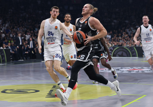 (UŽIVO) Efes - Partizan (19.30): Crno-beli jure sedmu pobedu u nizu
