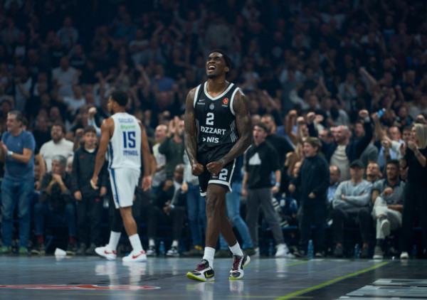 (UŽIVO) Efes - Partizan (2/4): Milton dominira!