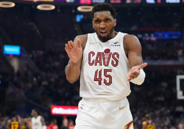 (VIDEO) Klivlend izdržao nalet Atlante: Mičel zatvorio utakmicu