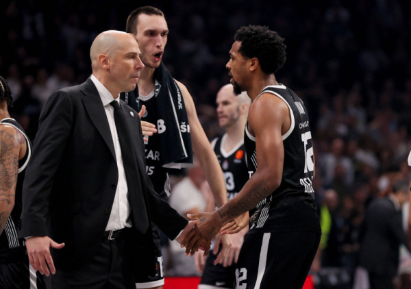 Dušku Vujoševiću za dar, na rastanku: Partizan večeras igra za svoju dušu i svog generala