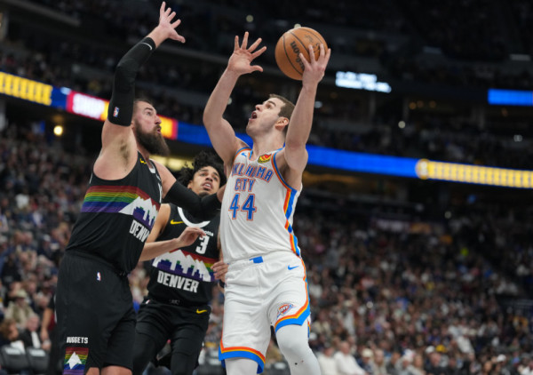 (VIDEO) Nikola dobio šansu i zablistao: Dabl-dabl Topića u prvom startu karijere