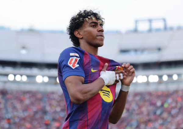 Obara sve rekorde, pomera sve granice: Barsa slavila protiv Espanjola, Dmitrović "poklonio" gol Jamalu za istorijski uspeh