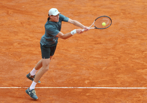 Siner srušio Alkaraza i ponovo zgrabio vrh ATP liste: Italijan pokorio Monte Karlo i ispisao istoriju